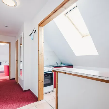 Pension Schwalbenhof Guest house 3*
