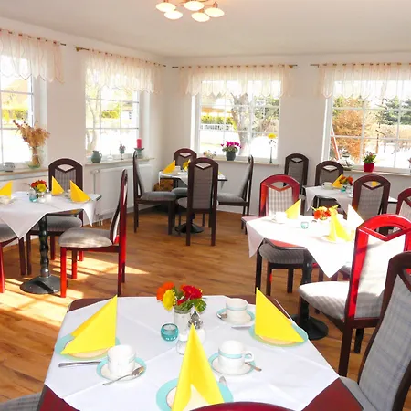 Penzion Schwalbenhof Klausdorf (Vorpommern-Rugen)