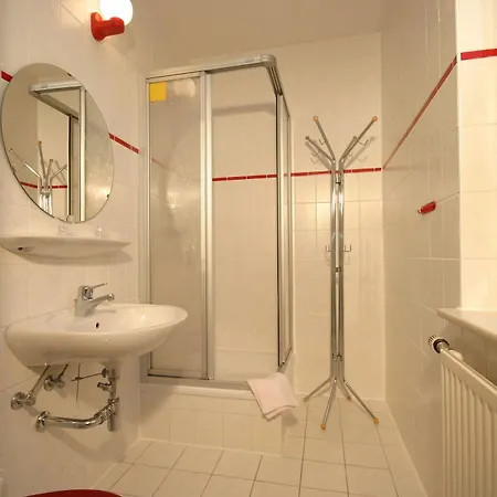 Pension Schwalbenhof 3*